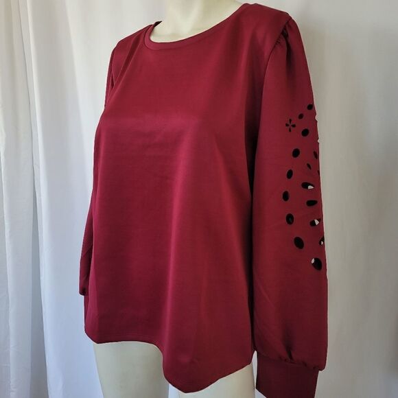 Calligraphie red top  - Picture 15 of 16